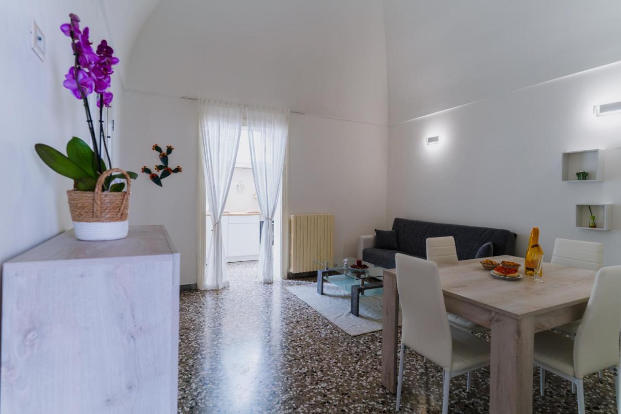 Palestro49 Holiday House مونوبولي المظهر الخارجي الصورة