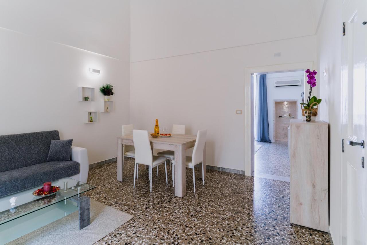 Palestro49 Holiday House مونوبولي المظهر الخارجي الصورة