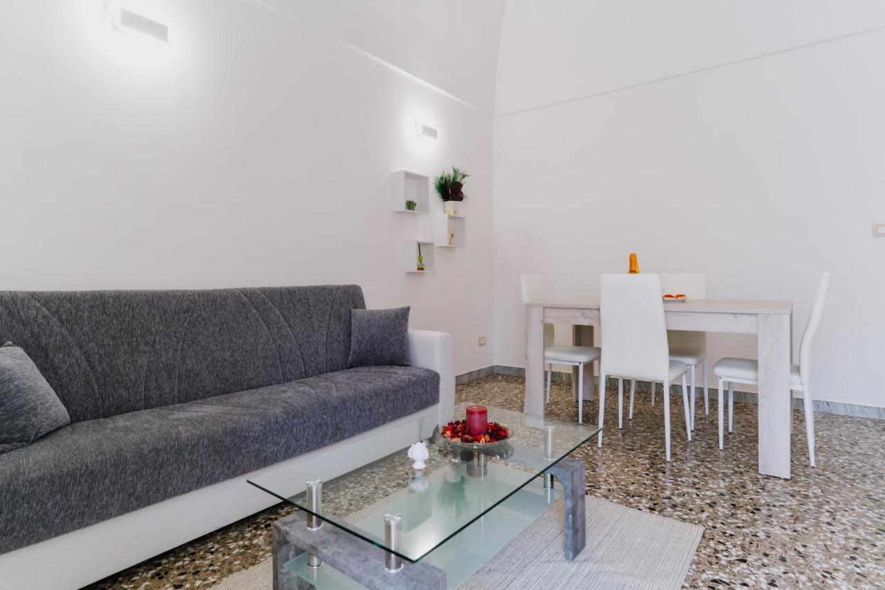 Palestro49 Holiday House مونوبولي المظهر الخارجي الصورة